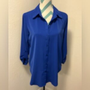 Sunshine Sky Ladies Blouse Size Medium
Noticeable flaws shown in the pictures